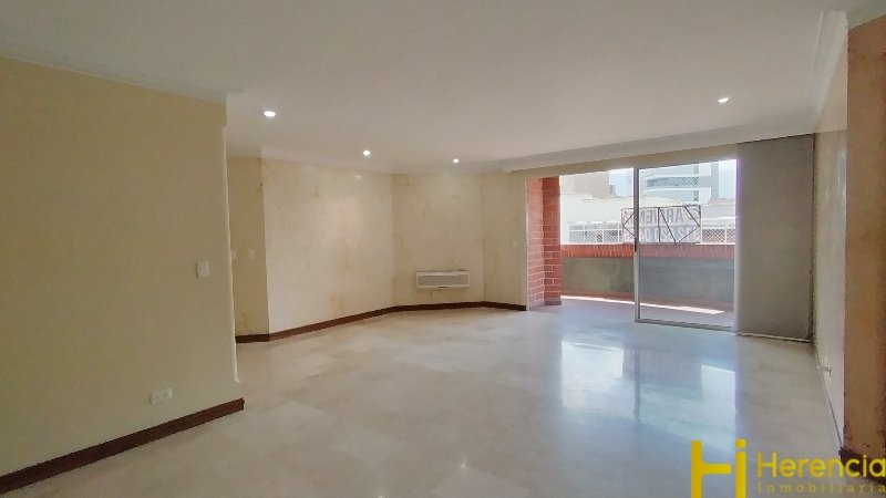 Apartamento en Arriendo en Laureles