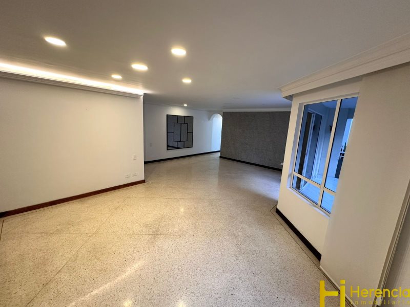 Apartamento en Arriendo en Laureles