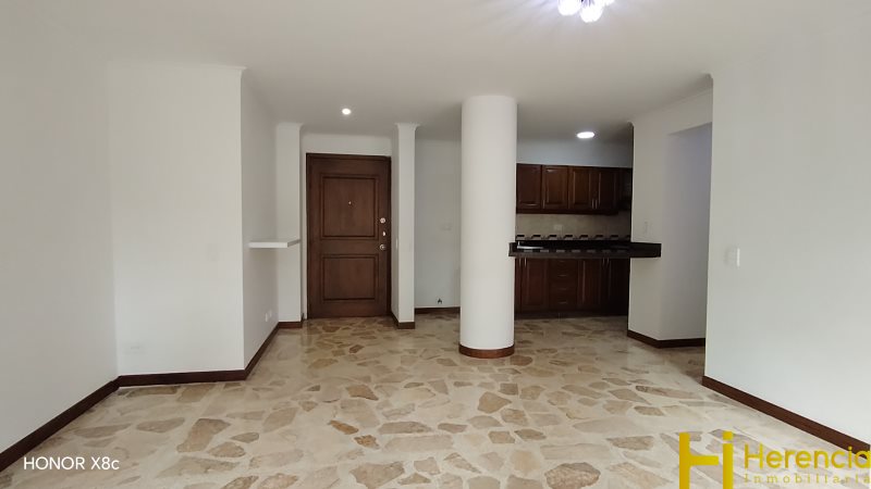 Apartamento en Arriendo en Laureles