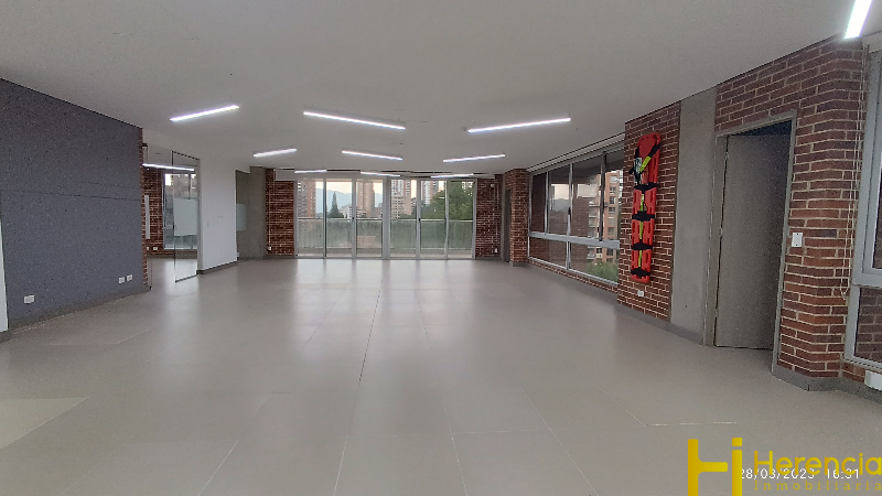 Oficina en Arriendo en El Poblado