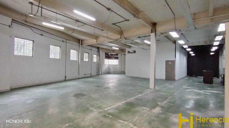 Bodega disponible zona industrial de sabaneta Inmueble